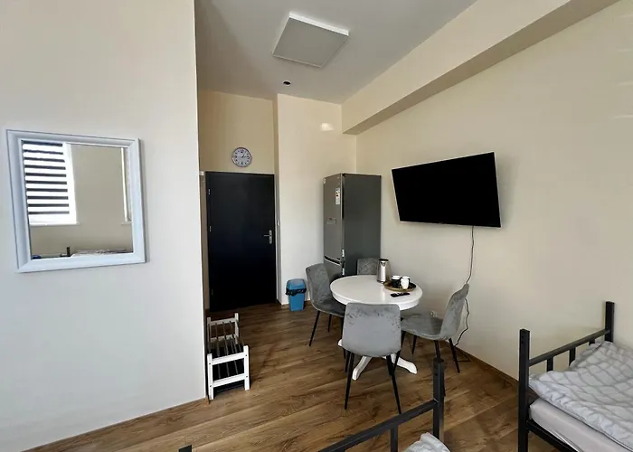 Towarowa 24 Hostel Świdnica